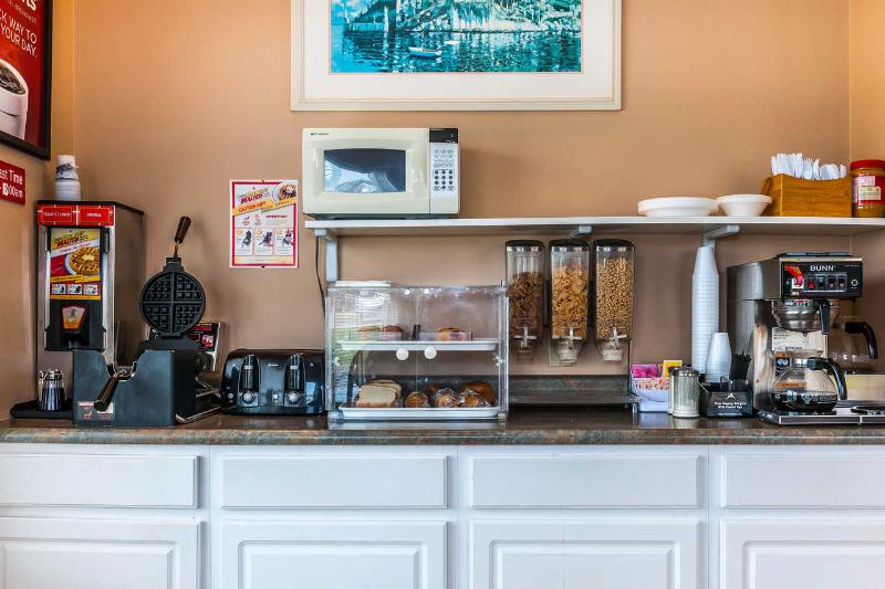 فندق Econo Lodge Vincennes