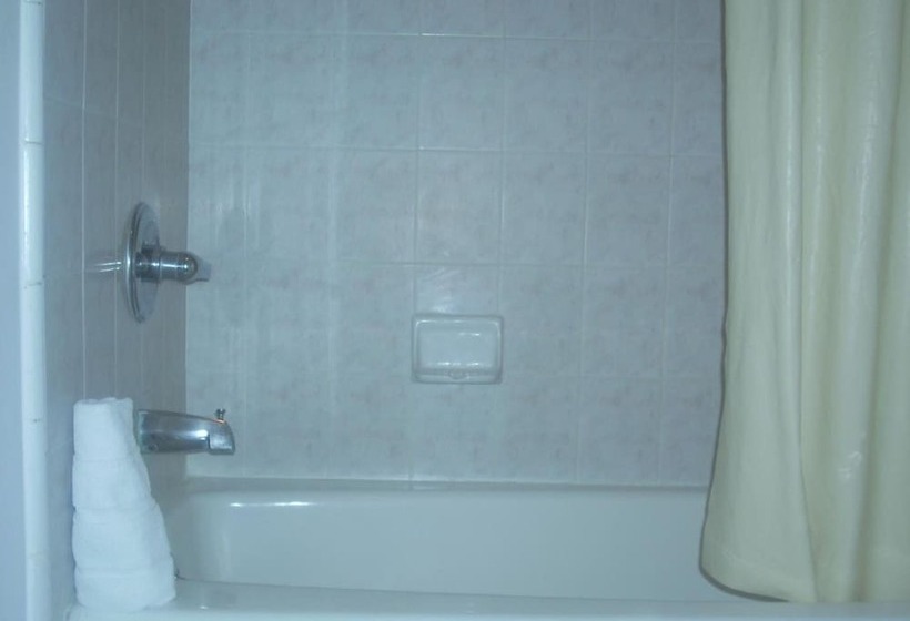 فندق Economy Inn Seaside