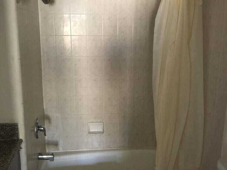 فندق Economy Inn Seaside