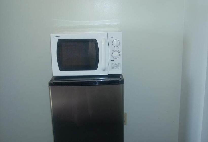 فندق Economy Inn Seaside