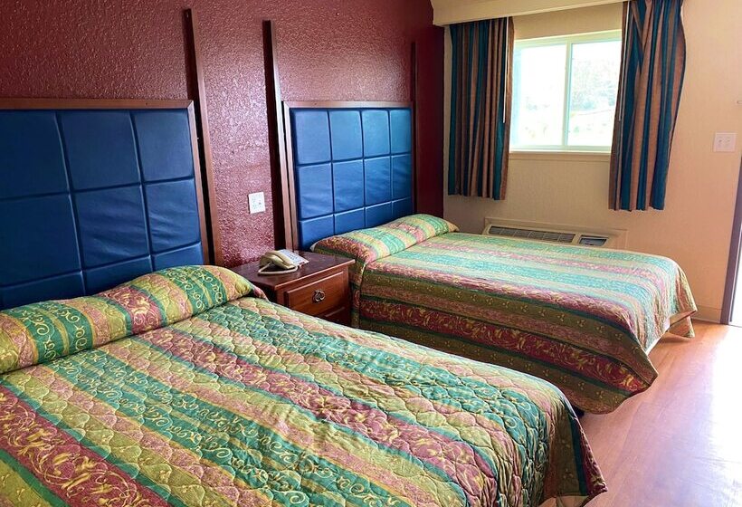 בית מלון כפרי Economy Lodge Texas City Refinery