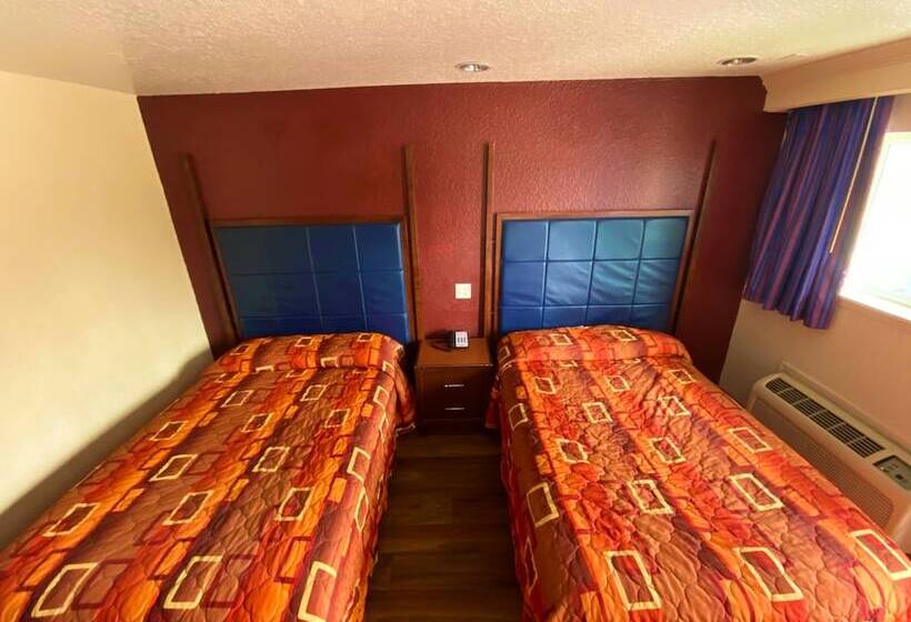 בית מלון כפרי Economy Lodge Texas City Refinery