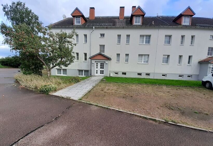 Отель Edit Pension Rossau