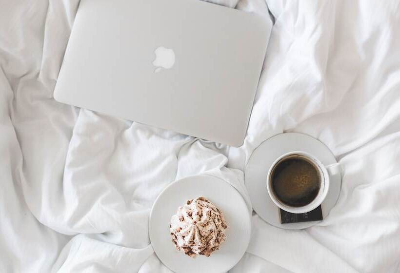 Отель Events Adlerpalast