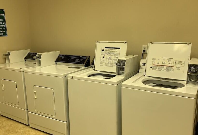 هتل Fairbridge Inn And Suites Miles City