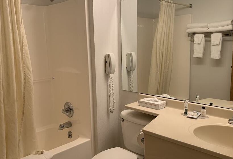 هتل Fairbridge Inn And Suites Miles City