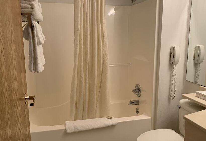 هتل Fairbridge Inn And Suites Miles City