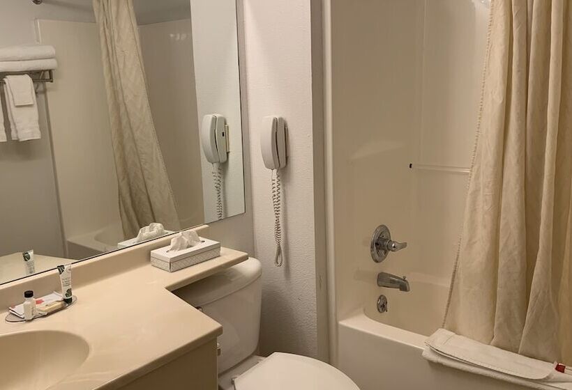 هتل Fairbridge Inn And Suites Miles City