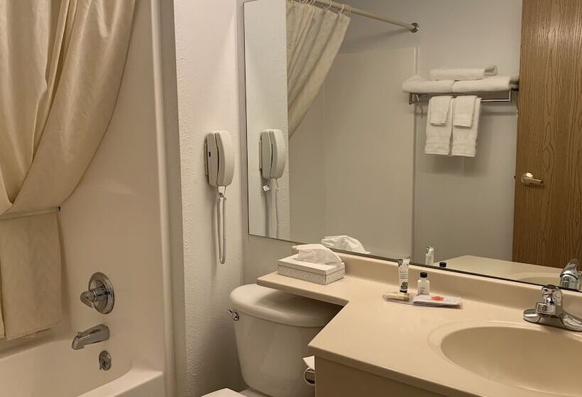 هتل Fairbridge Inn And Suites Miles City