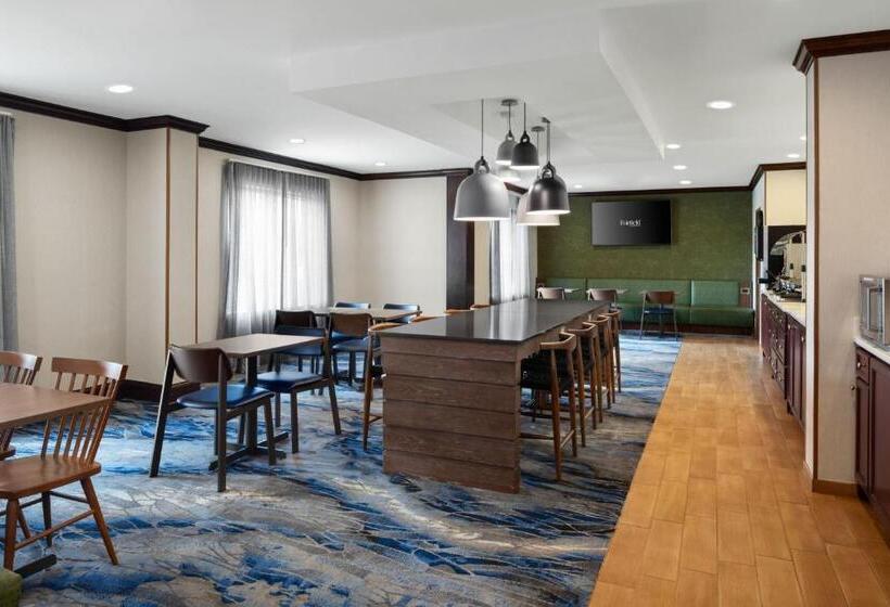 Отель Fairfield Inn Charlotte Mooresville Lake Norman