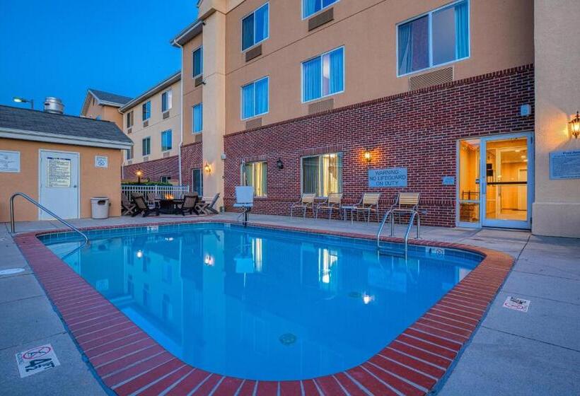 Отель Fairfield Inn Charlotte Mooresville Lake Norman