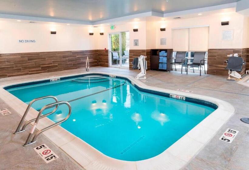 ホテル Fairfield Inn & Suites Bend Downtown