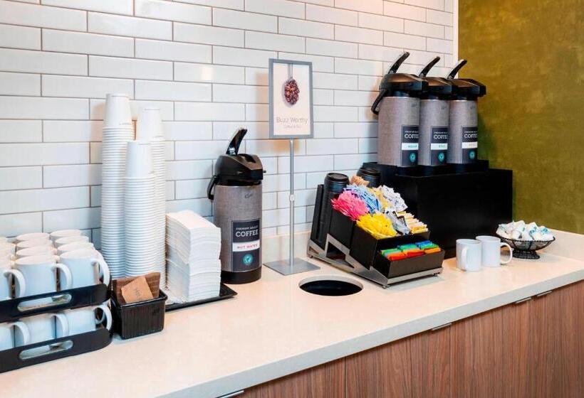 ホテル Fairfield Inn & Suites Bend Downtown