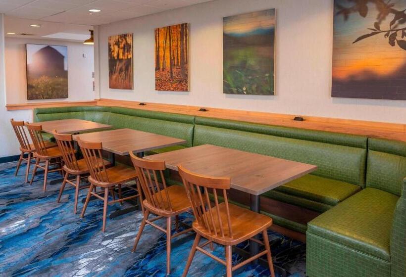 ホテル Fairfield Inn & Suites Bend Downtown