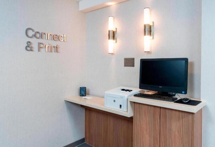 ホテル Fairfield Inn & Suites Bend Downtown