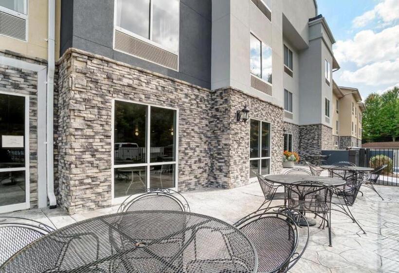 فندق Fairfield Inn & Suites Boone