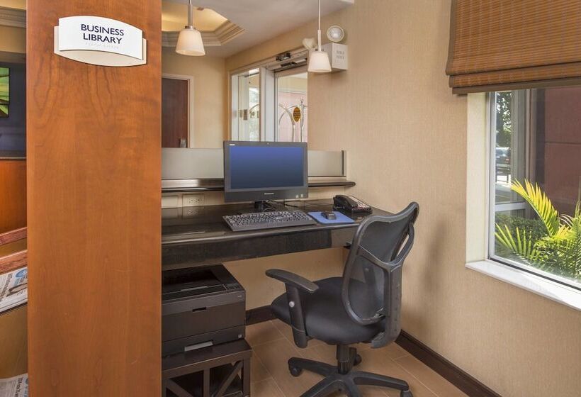 בית מלון כפרי Fairfield Inn Dulles Airport Chantilly