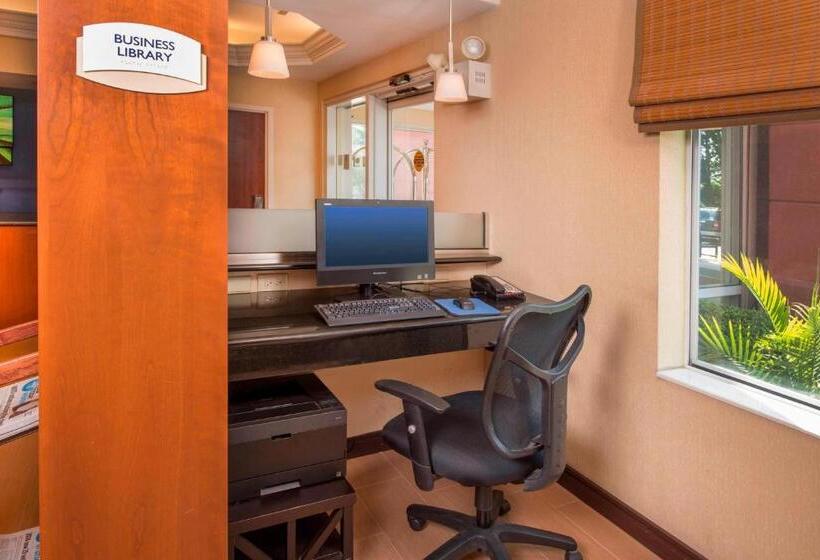 בית מלון כפרי Fairfield Inn Dulles Airport Chantilly