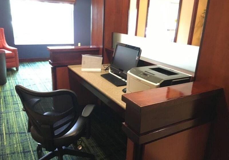 فندق Fairfield By Marriott Frankfort