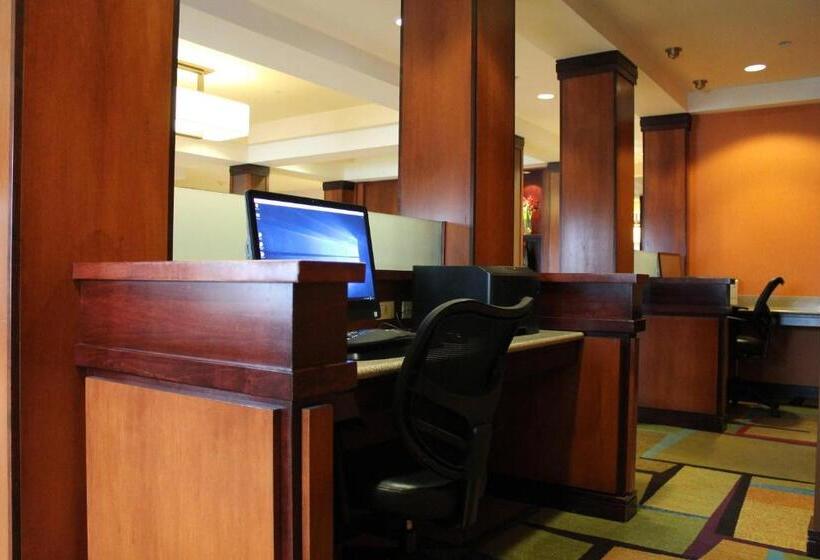 فندق Fairfield By Marriott Frankfort