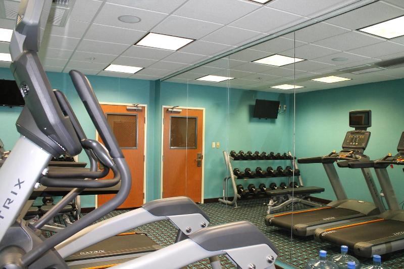 בית מלון כפרי Fairfield By Marriott Frankfort