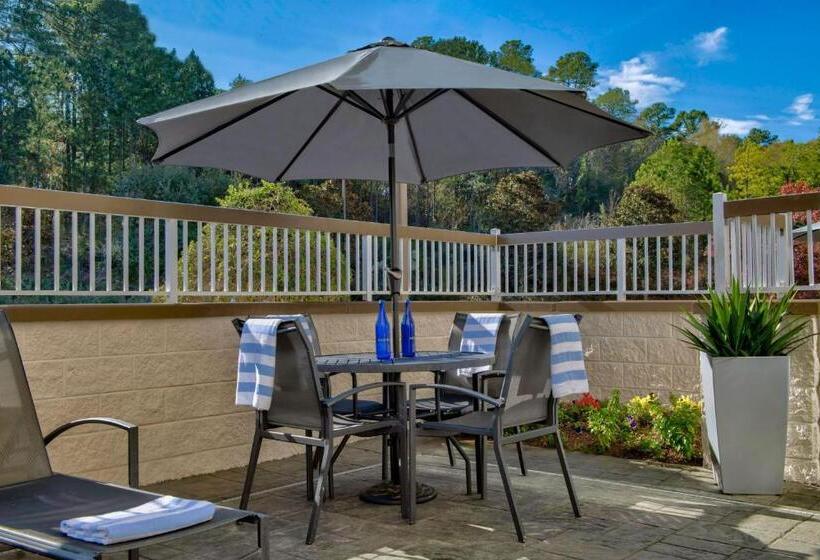 فندق Fairfield Inn & Suites By Marriott Greenwood