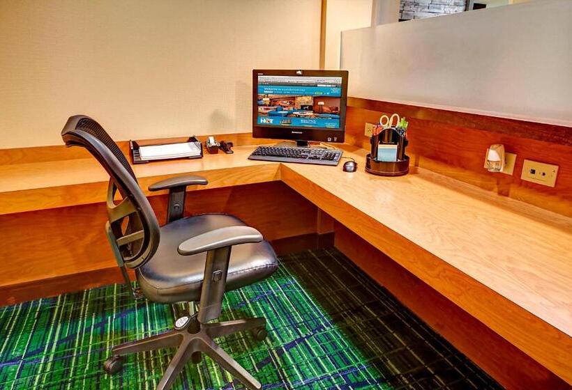 فندق Stones River Inn & Suites