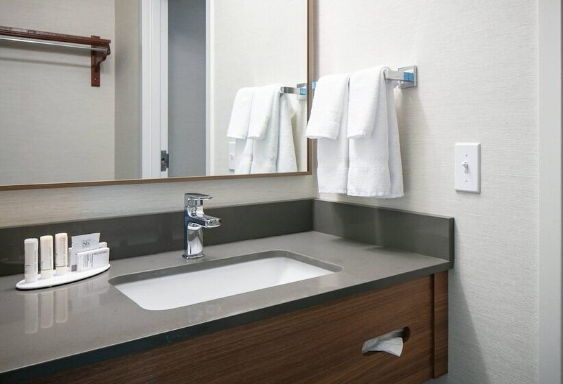 فندق Fairfield Inn & Suites By Marriott Tulsa Central