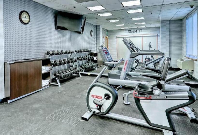 فندق Fairfield Inn & Suites Woodbridge