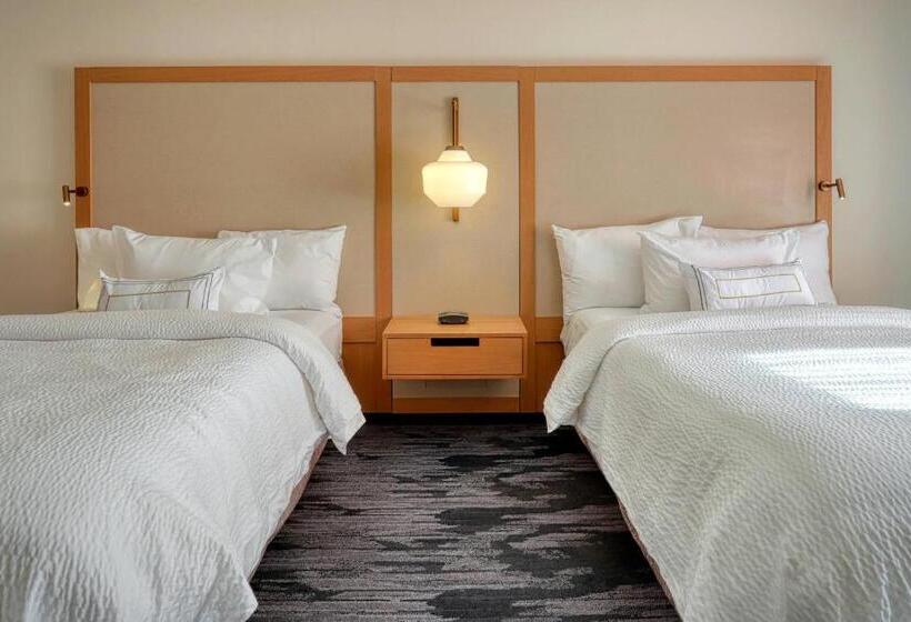 هتل Fairfield Inn & Suites Woodbridge