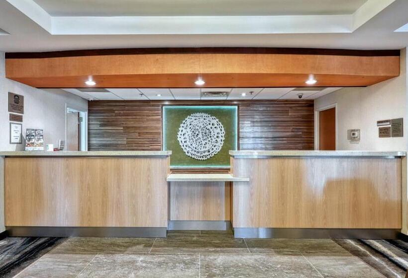 فندق Fairfield Inn & Suites Woodbridge