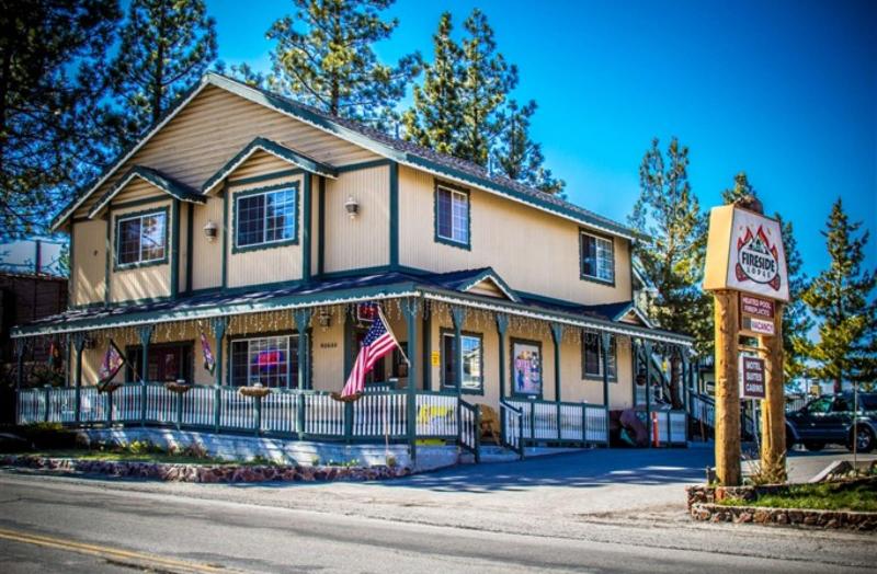 酒店 Fireside Lodge