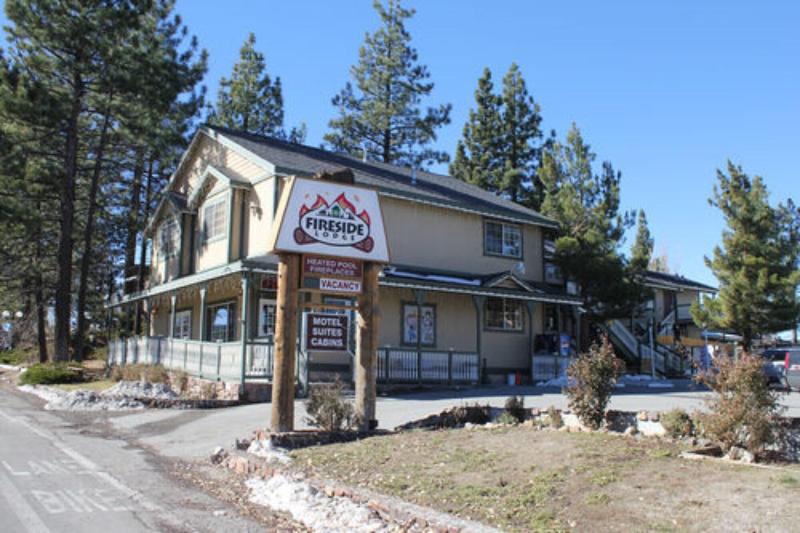 酒店 Fireside Lodge