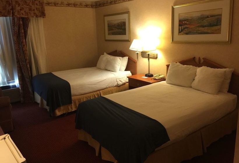 Отель Fredericksburg Hill Country