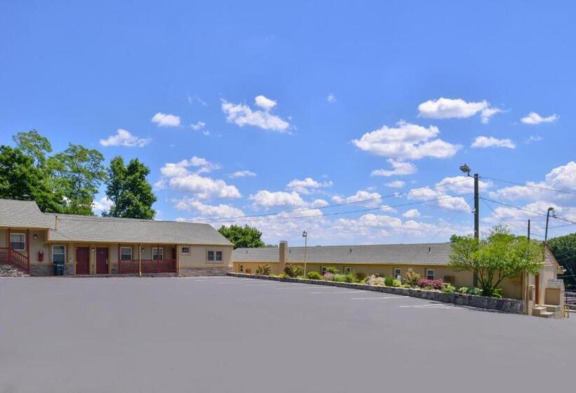 هتل Golden Hill Inndanbury