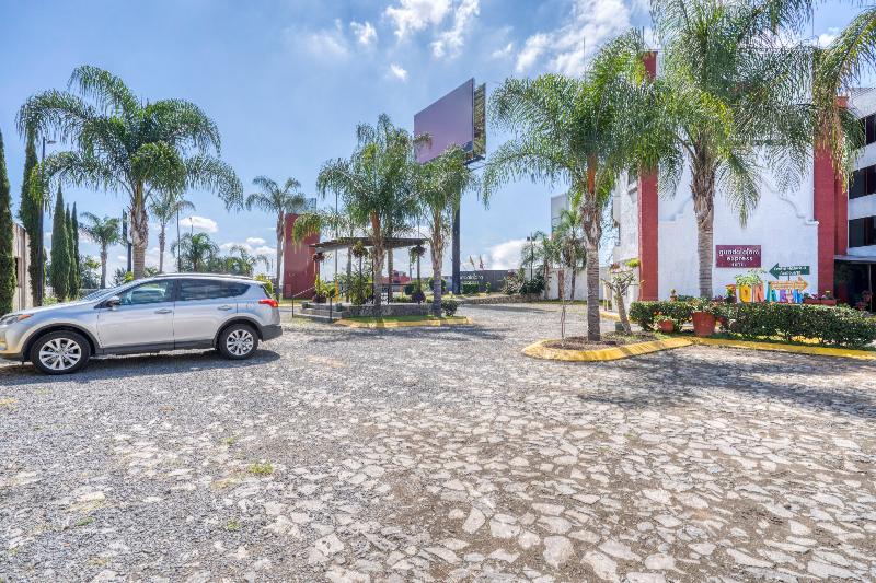 فندق Guadalajara Express Tonala