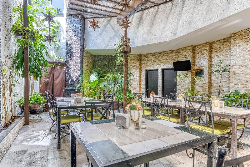 فندق Guadalajara Express Tonala