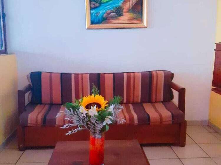 בית מלון כפרי Hacienda De Zapata