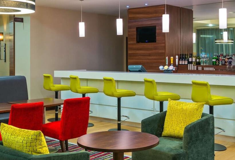 酒店 Hampton By Hilton London Luton Airport