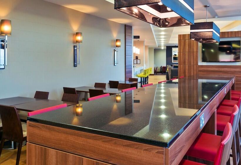 酒店 Hampton By Hilton London Luton Airport
