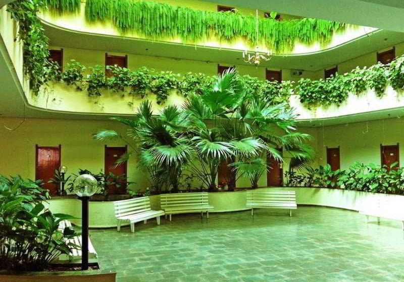 Отель Harbor Self Inn Medianeira