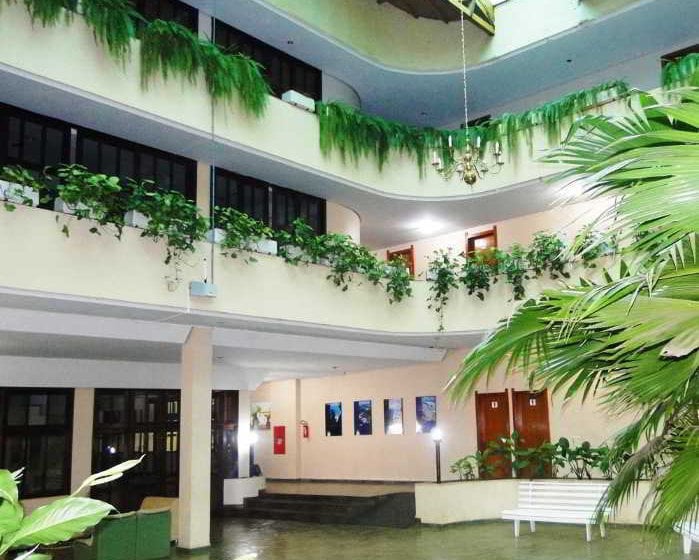 Отель Harbor Self Inn Medianeira