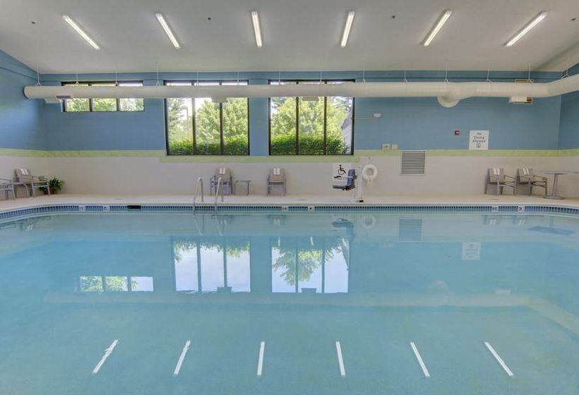 فندق Holiday Inn Express Blacksburg, An Ihg