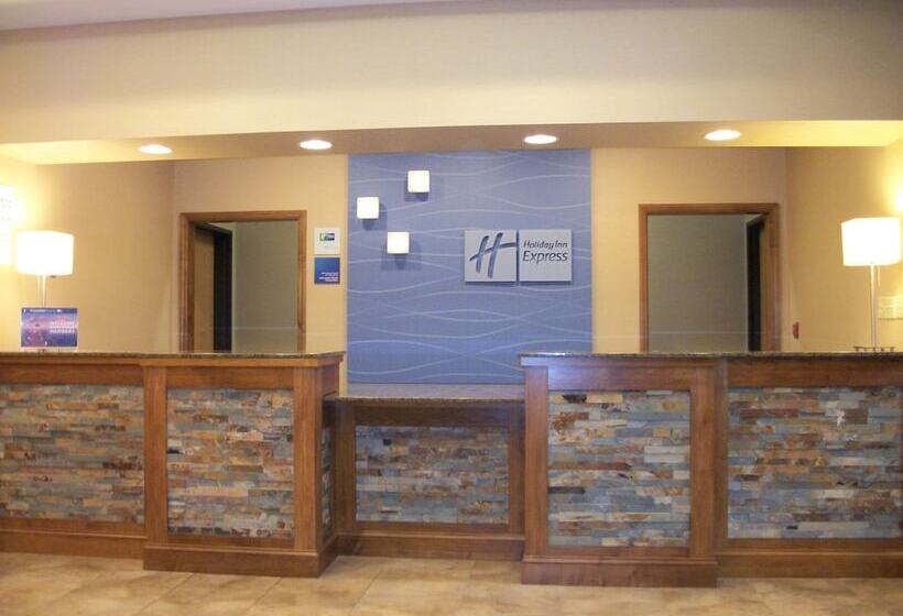 ホテル Holiday Inn Express   Cortland, An Ihg