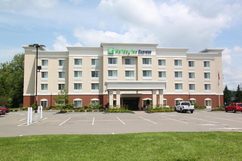 ホテル Holiday Inn Express   Cortland, An Ihg