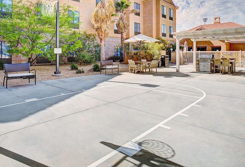 هتل Homewood Suites By Hilton Lancaster