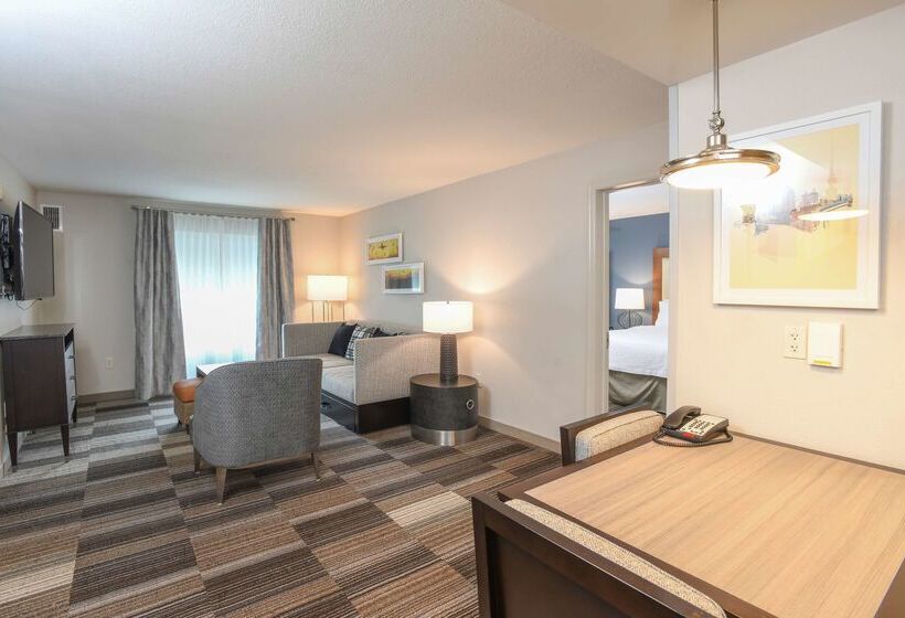 ホテル Homewood Suites Cincinnati Airport