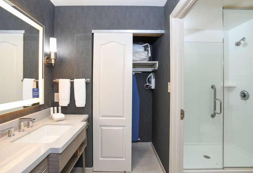 ホテル Homewood Suites Cincinnati Airport