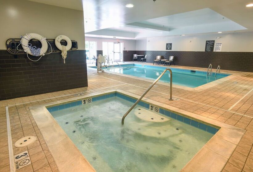 ホテル Homewood Suites Cincinnati Airport