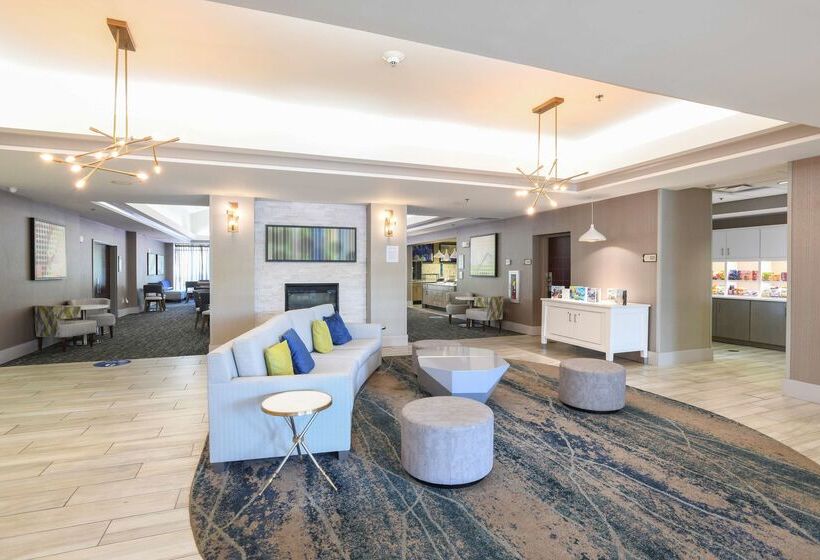 ホテル Homewood Suites Cincinnati Airport